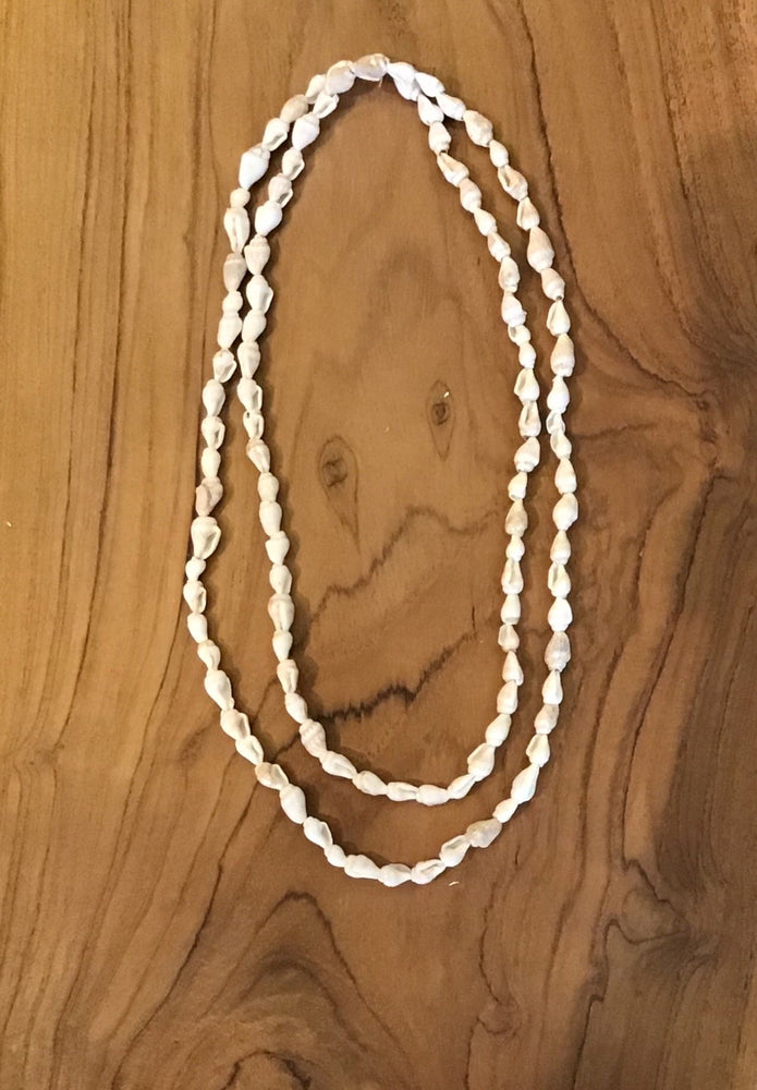
                  
                    Load image into Gallery viewer, Necklace Shell Cowrie 1
                  
                