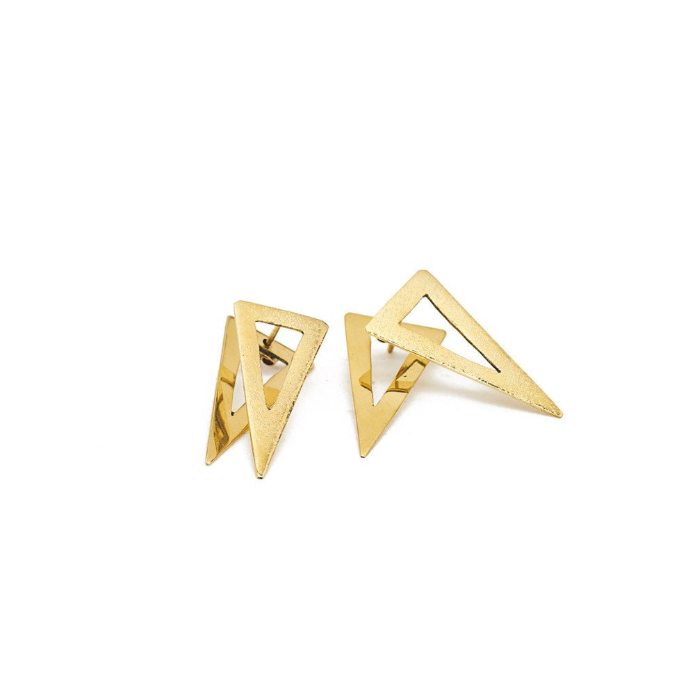 
                  
                    Load image into Gallery viewer, Earring Boho triangle hammered gold brass
                  
                