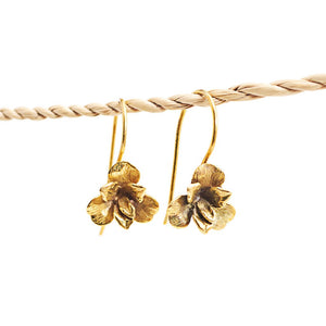 
                  
                    Load image into Gallery viewer, Earring Orchid Hook Short Gold
                  
                