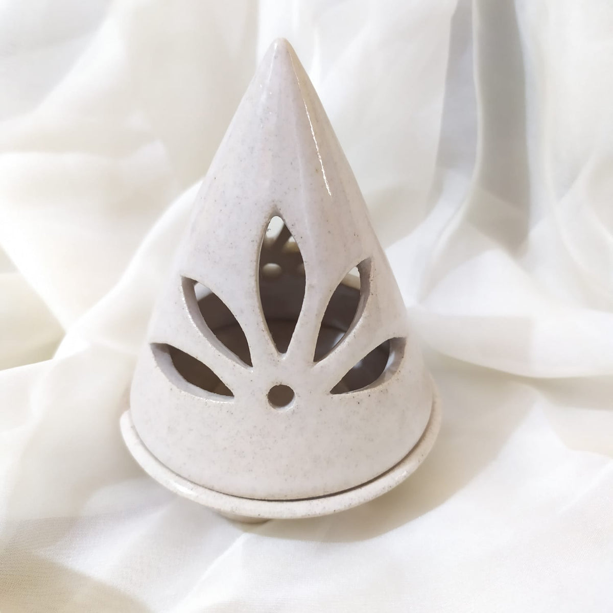 Ceramic Incense Burner Cone Sandy Soft Colors – Fern