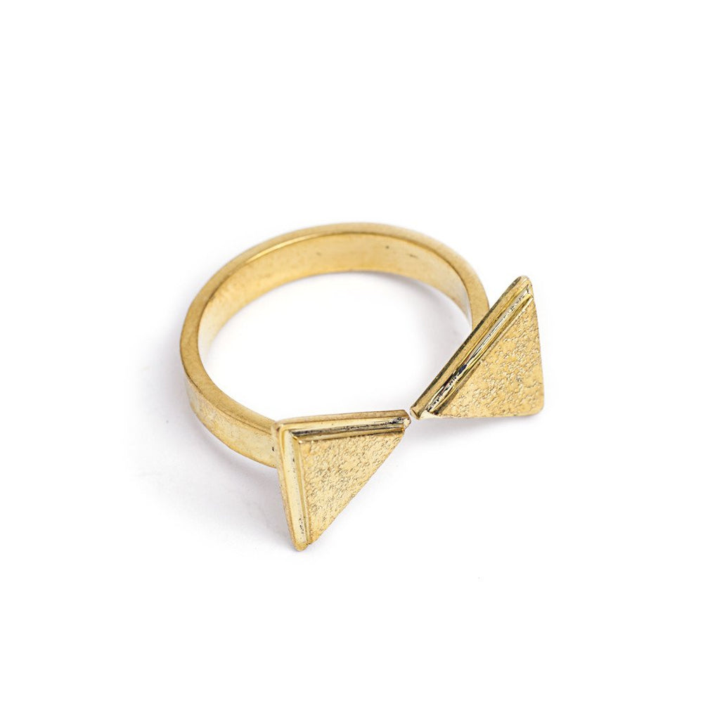 Ring Boho Triangle Inward gold