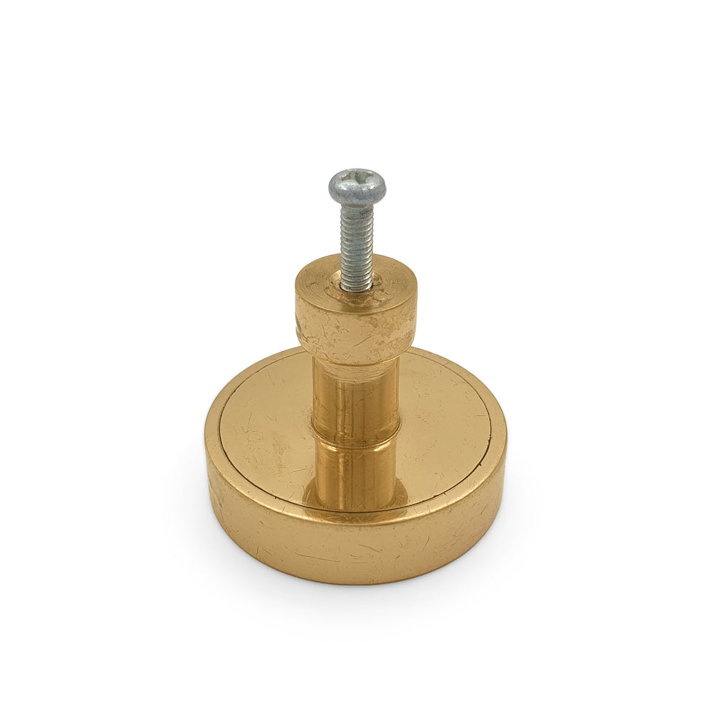 
                  
                    Load image into Gallery viewer, Brass Knob Elegant Round
                  
                