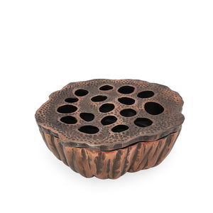 
                  
                    Load image into Gallery viewer, Lotus seeds aluminium ashtray rose gold L
                  
                