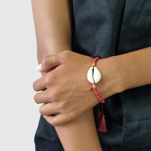 
                  
                    Load image into Gallery viewer, Bracelet Boho Crystal Shell red on model
                  
                