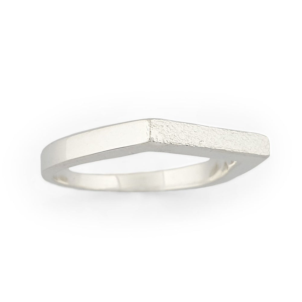 
                  
                    Load image into Gallery viewer, Brass silver color ring with flat and hammered front surface side view
                  
                