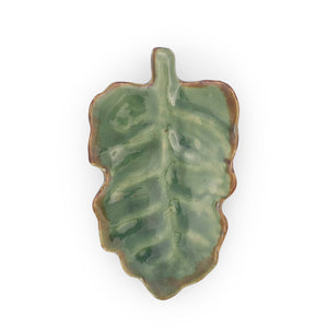 
                  
                    Load image into Gallery viewer, Ceramic leaf plate green
                  
                