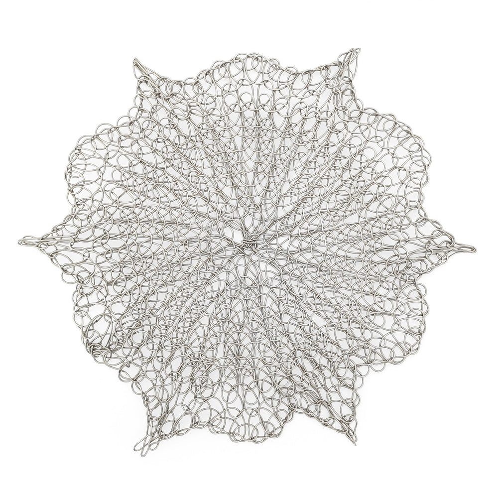 
                  
                    Load image into Gallery viewer, Handmade Coaster crochet wire silver flower
                  
                