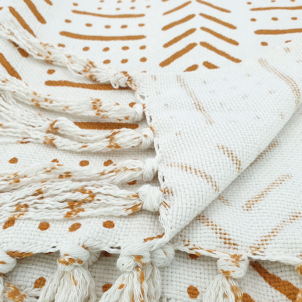 
                  
                    Load image into Gallery viewer, Handmade boho cotton blanket cream color orange print detail
                  
                