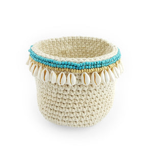 
                  
                    Load image into Gallery viewer, Crochet basket Cowrie Shells 1 line
                  
                