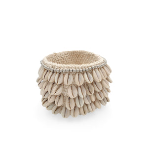 
                  
                    Load image into Gallery viewer, Crochet basket Cowrie Shells 4 lines
                  
                