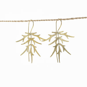 
                  
                    Load image into Gallery viewer, Earring Bamboo Leaf gold
                  
                