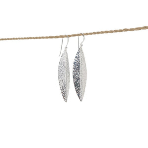 
                  
                    Load image into Gallery viewer, Earring Organic Leaves
                  
                