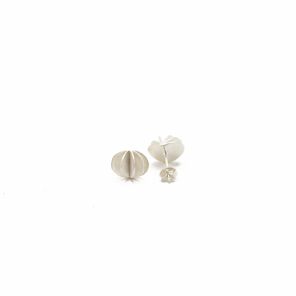 
                  
                    Load image into Gallery viewer, Earring Kipas Flower Stud Brass Silver Plated
                  
                