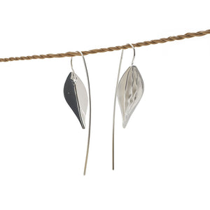 
                  
                    Load image into Gallery viewer, Earring Kipas Leaf Brass Silver Plated
                  
                