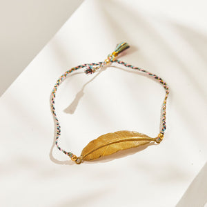 
                  
                    Load image into Gallery viewer, Bracelet Feather of Peace
                  
                
