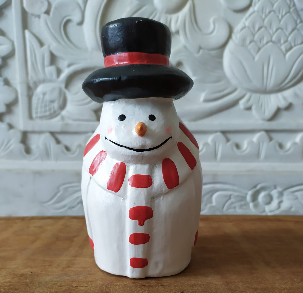 
                  
                    Load image into Gallery viewer, Christmas Decor Statue Snowman Pino
                  
                