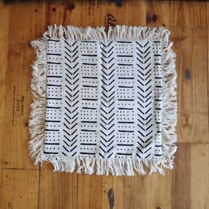 
                  
                    Load image into Gallery viewer, Cotton Cushion Cover Block Print 50x30
                  
                