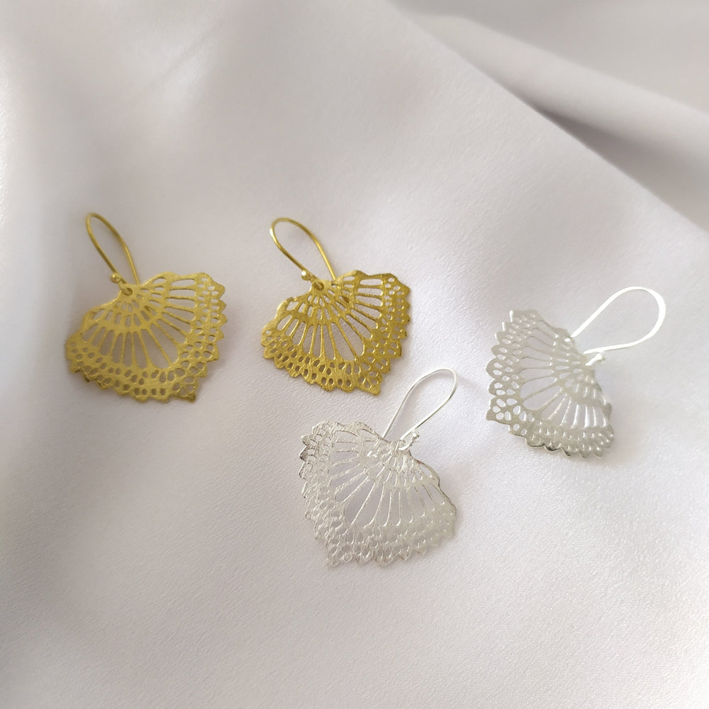 
                  
                    Load image into Gallery viewer, Earrings Dreaming of Butterflies
                  
                