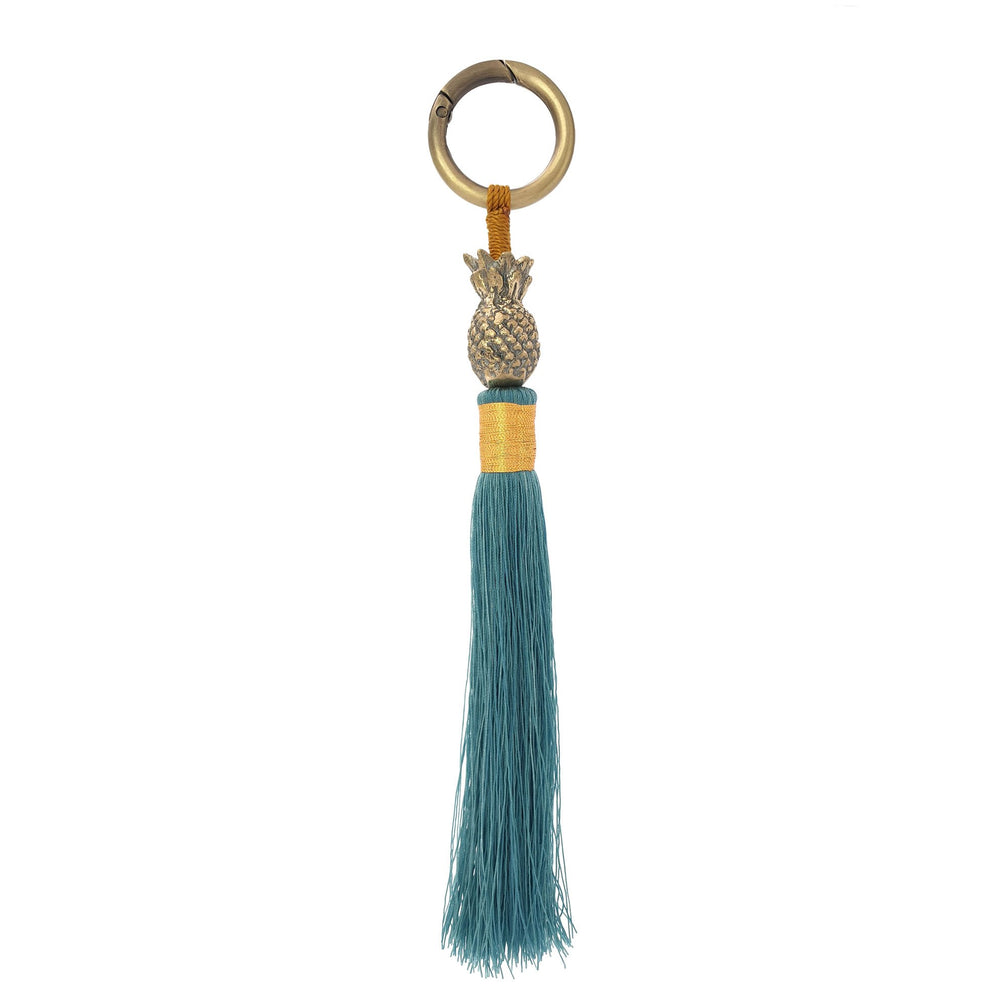 
                  
                    Load image into Gallery viewer, Keychain brass gold pineapple dusty blue tassel S
                  
                