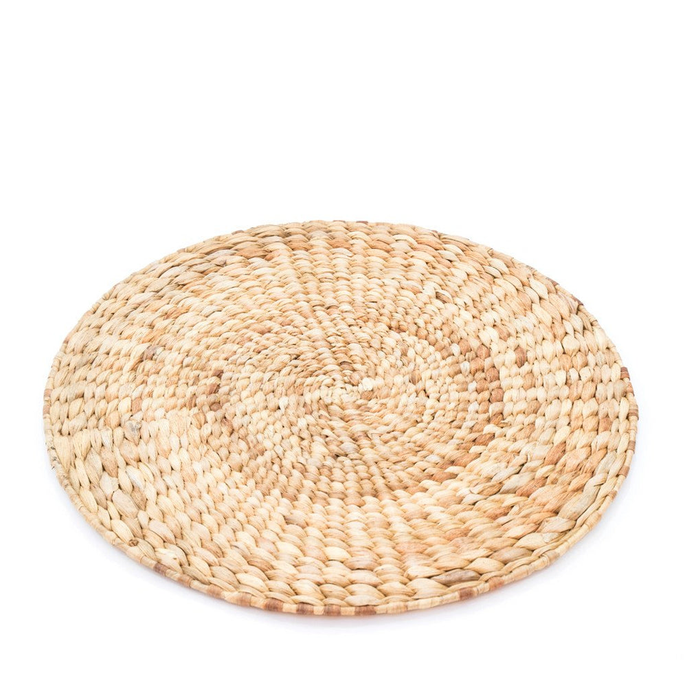 Placemate Round Water Hyacinth Braid