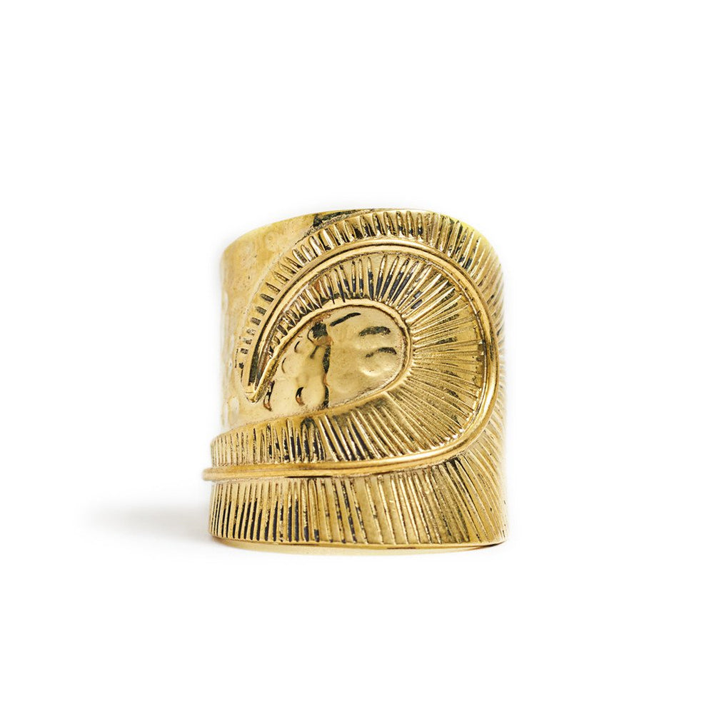 Ring Boho Wave in solid brass gold color