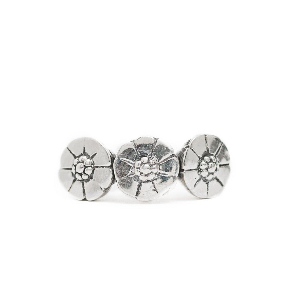 
                  
                    Load image into Gallery viewer, Ring Bunga Flower Silver Front
                  
                