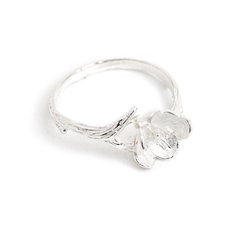 
                  
                    Load image into Gallery viewer, Ring Cherry Blossom silver 1
                  
                