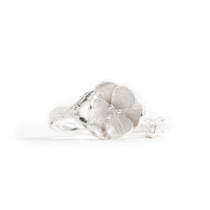 
                  
                    Load image into Gallery viewer, Ring Cherry Blossom silver front
                  
                