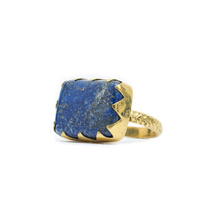 
                  
                    Load image into Gallery viewer, Ring Lapis Lazuli Triangle
                  
                