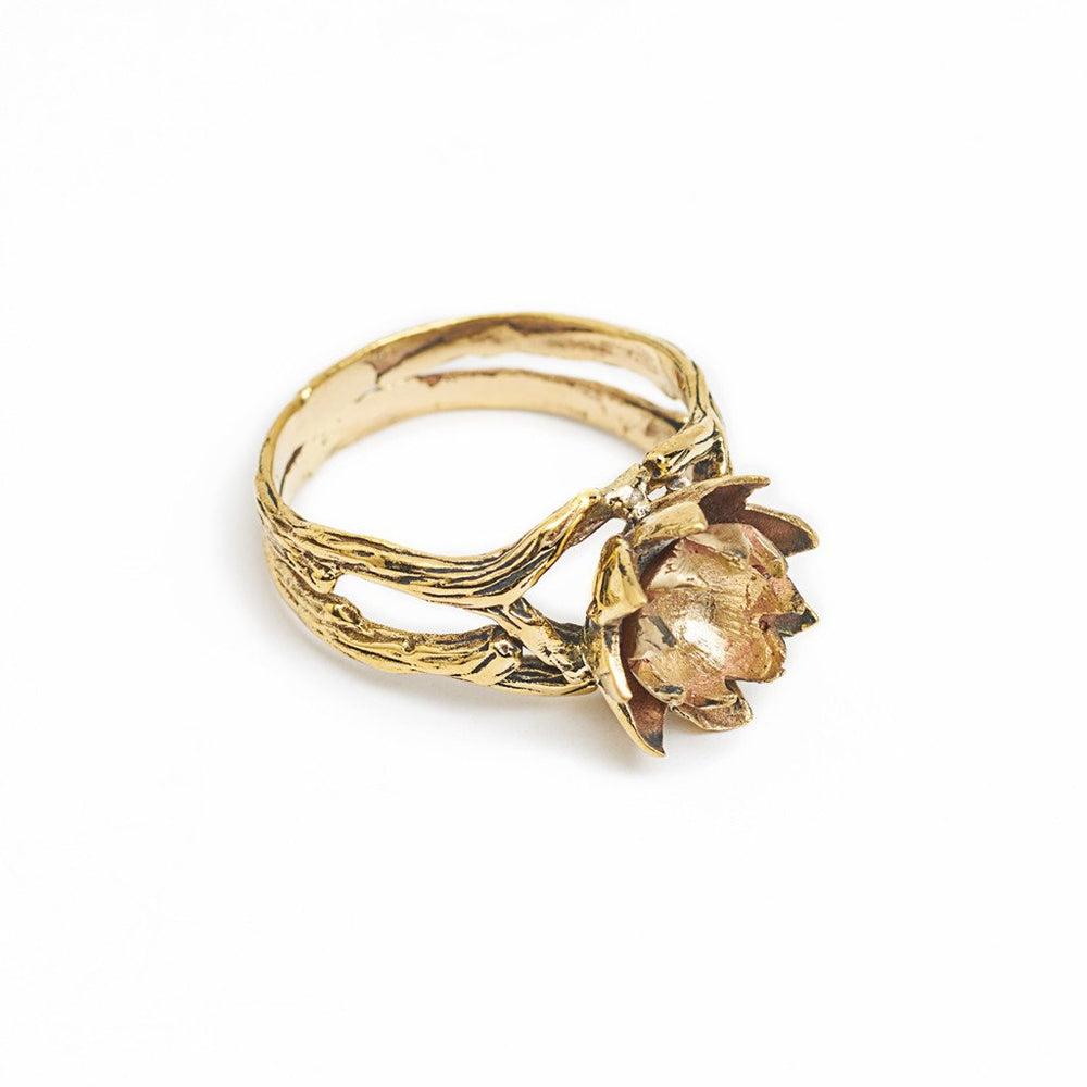 
                  
                    Load image into Gallery viewer, Ring Lotus Flower Gold
                  
                