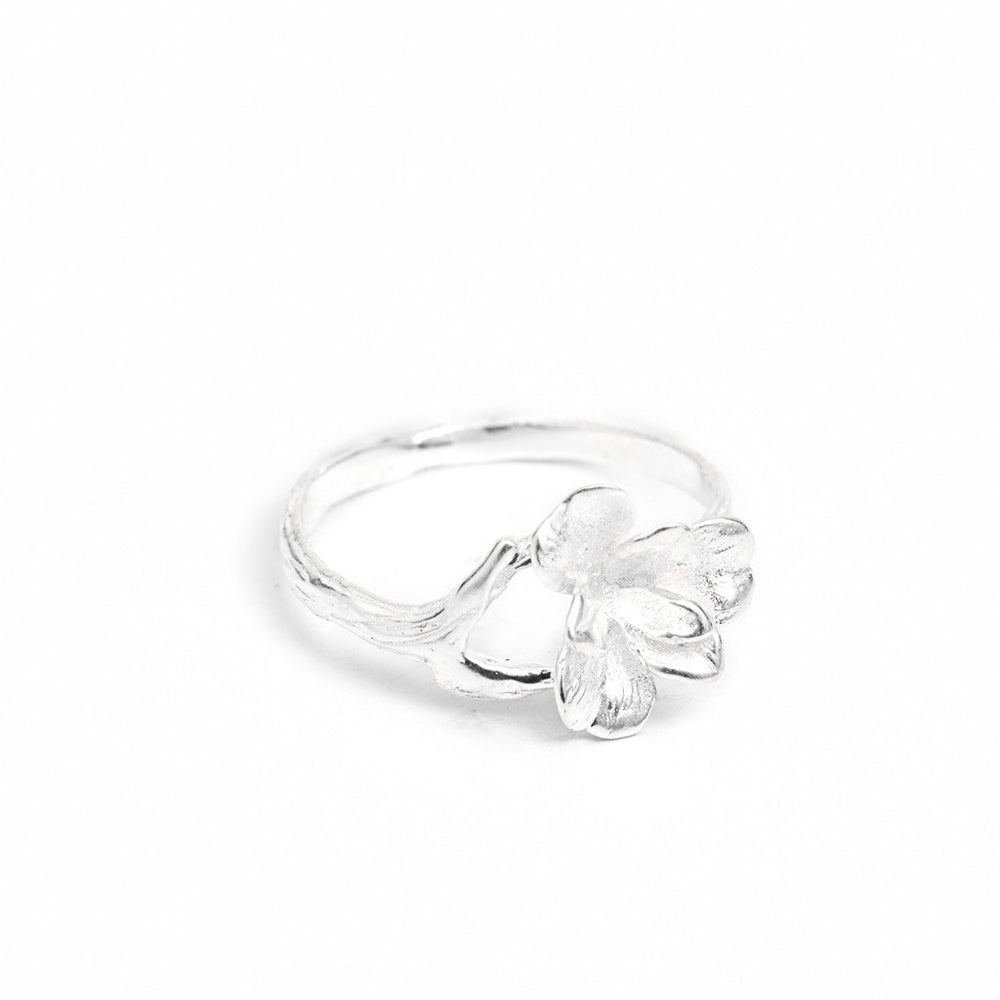 
                  
                    Load image into Gallery viewer, Ring Orchid Silver
                  
                