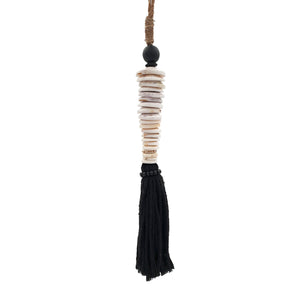 
                  
                    Load image into Gallery viewer, Shell Decoration with cone shell chips and macrame tassel
                  
                