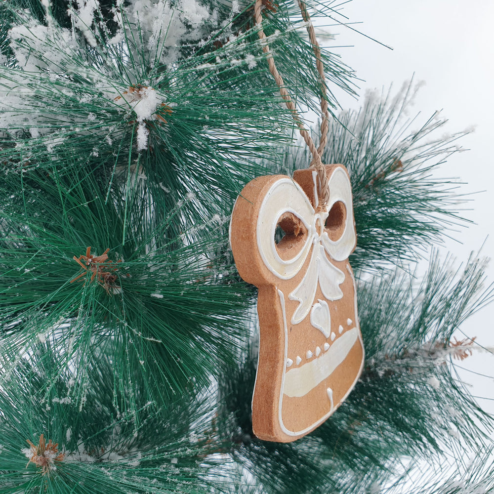 
                  
                    Load image into Gallery viewer, Wooden Christmas Ornament Gingerbread Bell
                  
                
