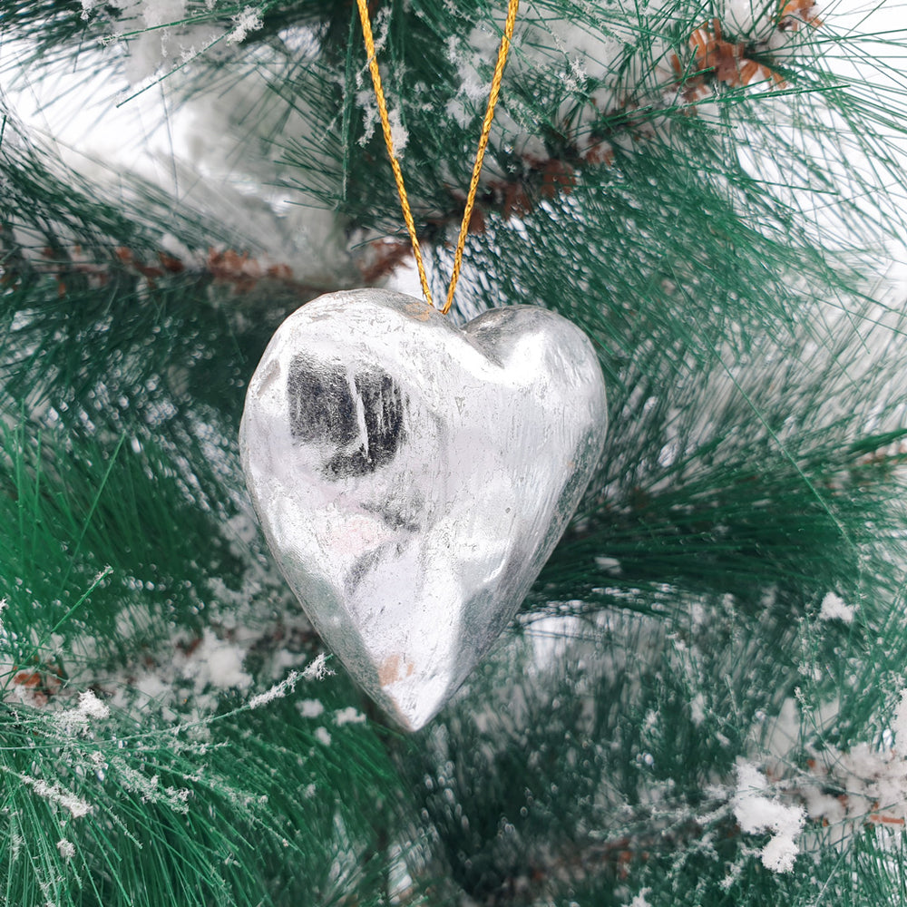 
                  
                    Load image into Gallery viewer, Wooden Christmas Ornaments Hearts Silver
                  
                