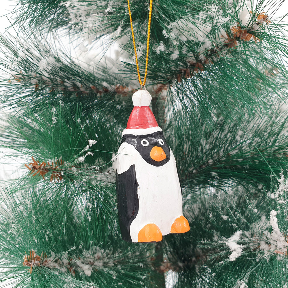 
                  
                    Load image into Gallery viewer, Wooden Christmas Ornaments Happy Pinguin
                  
                