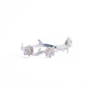 
                  
                    Load image into Gallery viewer, bracelet lotus branch silver
                  
                