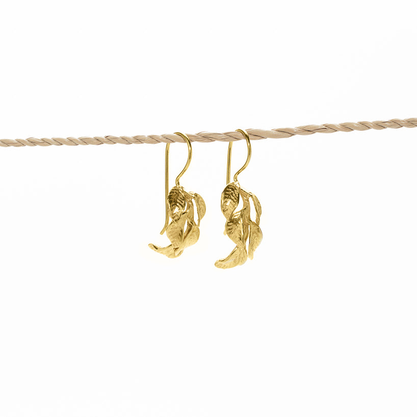 brass earring 6 leaf short hook gold