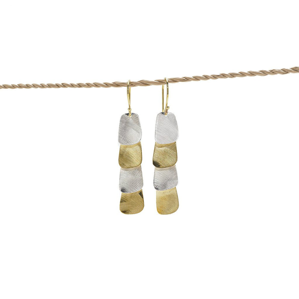 
                  
                    Load image into Gallery viewer, earring 4 rectangle mix gold silver front
                  
                