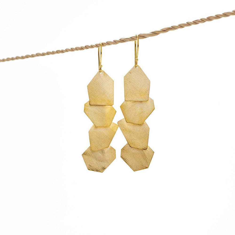 
                  
                    Load image into Gallery viewer, earring 4 shape gold front
                  
                