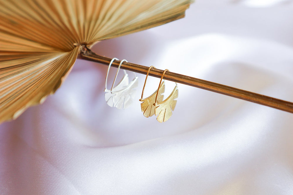 
                  
                    Load image into Gallery viewer, flower fan hoop minimalist earrings botanical jewellery
                  
                