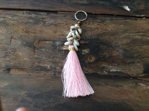 
                  
                    Load image into Gallery viewer, Keychain Tassel &amp;amp; Shell
                  
                