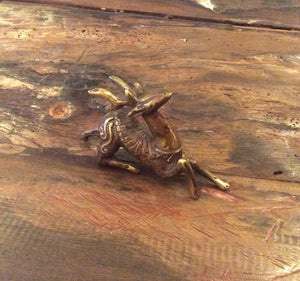 
                  
                    Load image into Gallery viewer, Statue brass mini deer running antique gold side view 1
                  
                