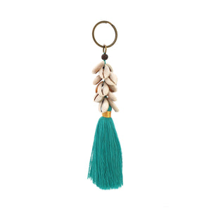 
                  
                    Load image into Gallery viewer, Keychain turquoise tassel with shell
                  
                