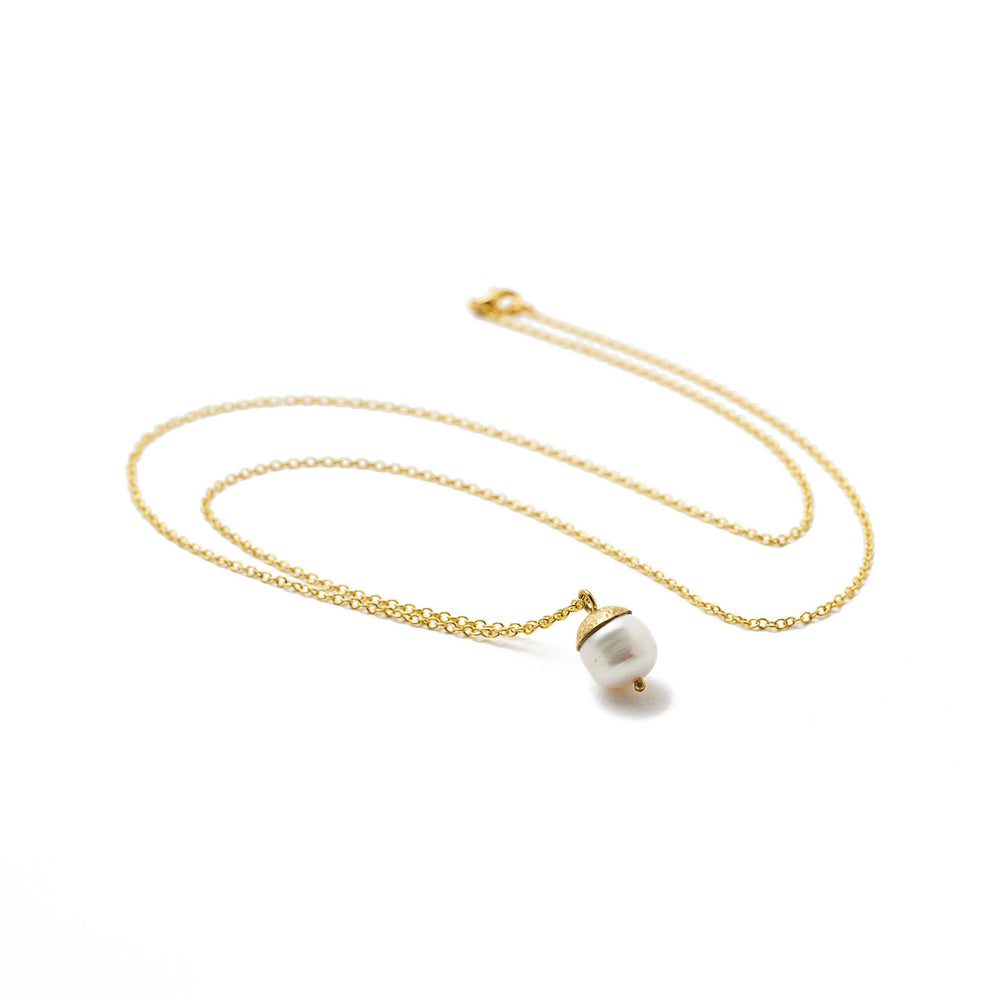 necklace white pearl nut